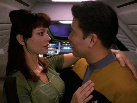 5 17 The Disease Star Trek Voyager Season 5 Episode Screencaps