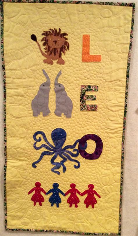 5 Quilts Tday Xmas Ganesha Leo Wholecloth Quiltingboard Forums