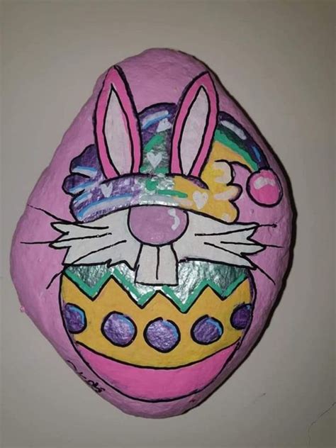 50 Easter Painted Rocks That Are Egg Cellently Fun To Paint Holidappy