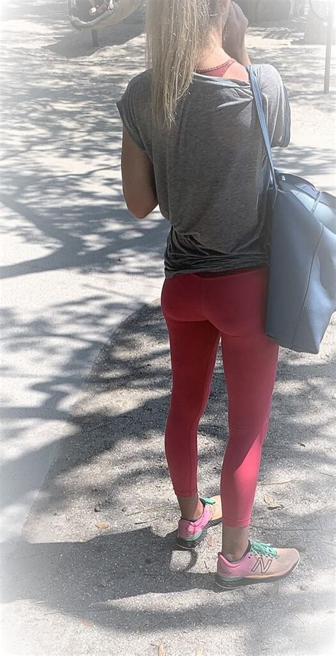 Slim Blonde Milf With An Absolute Peach Of A Booty In Pink Lulus