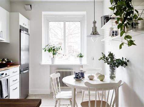 Perfecto y bonito conjunto para cocina de mesa y cuatro sillas que le darán el espacio que necesitas para toda tu familia. Armarios rinconera | For the Home - scandinavian interiors ...