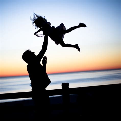 I know you will be so proud of your costeñita. Download wallpaper 3415x3415 father, daughter, silhouettes ...