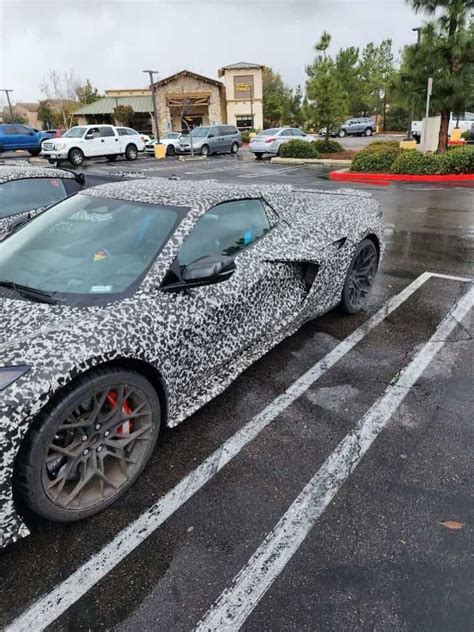 C8 Corvette Zr1 Prototypes Spied Testing With Multiple Rear Wing
