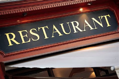 How Well Designed And Unique Restaurant Outdoor Signs Attract Customers