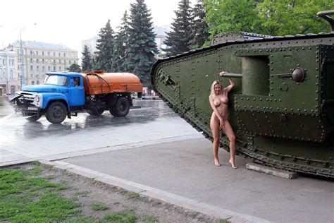 Tank Naked Girl Telegraph