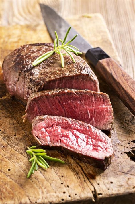 The result is delicious enough for a special occasion, yet it is simple enough to be made on a weeknight. 5 Common Mistakes to Avoid When Making Beef Tenderloin ...