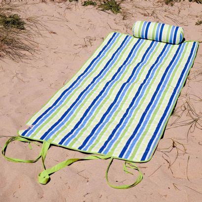 Les matelas de plage de nos collections sont très faciles à emporter. Matelas de plage avec coussin - Aldi — Belgique - Archive ...