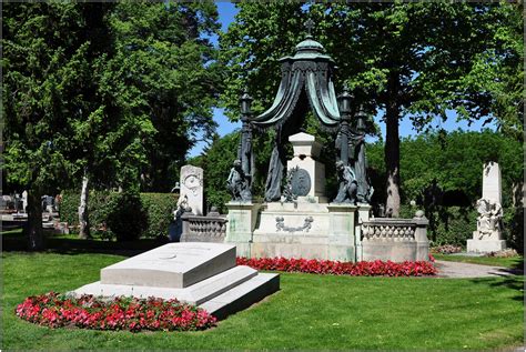 Wien Zentralfriedhof Foto And Bild Architektur Friedhöfe Grabsteine