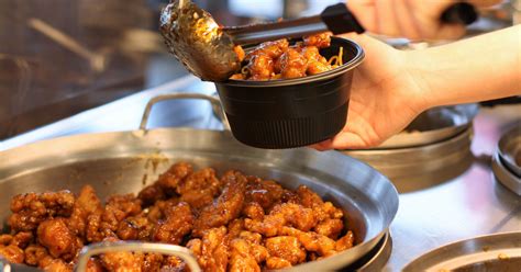 3 021 396 · обсуждают: Panda Express Monroe open for business