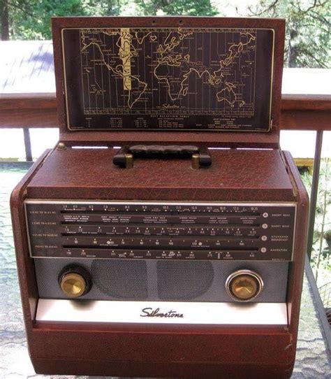 Silvertone Portable Shortwave Radio With Images Antique Radio