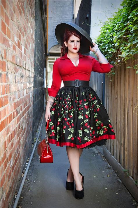 Pinup Couture Jenny Gathered Full Skirt In Cherry Border Print Plus