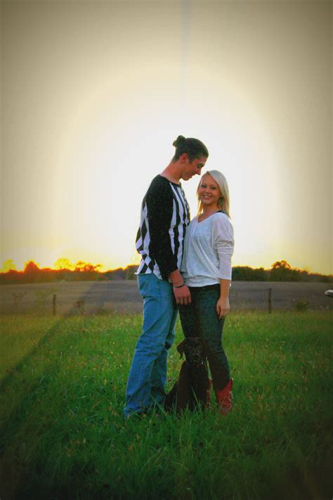 sunset couple picture | Couple pictures, Couples, Couple ...