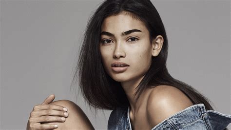 Swedish Australian Victorias Secret Model Kelly Gale Accused Of Fat Shaming By Exercising