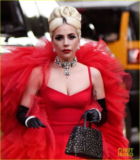 Lady Gaga Is Serving A Lewk In This Red Dress Photo 4090745 Lady