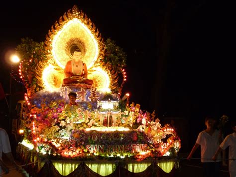 It is celebrated on the sunday that is closest to the full moon of may. Jeff & Jack By Venny Lim: Blessing Wesak Day