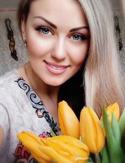 Dating Online With Lonely Russian Girls Gentle And Feminine Elena