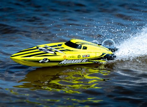 Hobbyking Aquaholic V2 Brushless Powered Deep Vee Racing Boat Video