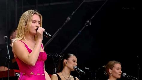Zara Larsson Poster Girl Live Performance Pink Pop 2022 Audio