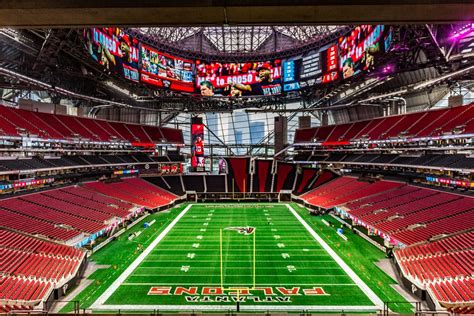 Where To Eat At Mercedes Benz Stadium Home Of The Atlanta Falcons And