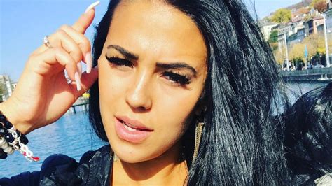 Justin bieber und selena gomez? Wegen Aylens Fingernägeln: Elena Miras im Netz angefeindet ...