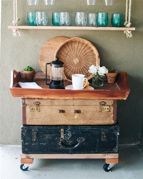 10 Creative Ways To Decorate With Vintage Suitcases Vintage Suitcase
