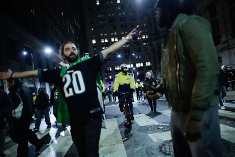 Eagles Fans Went Crazy In The Streets Of Philadelphia Complex