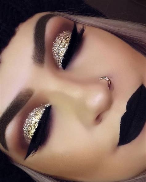 Pin By Maci Evans On Dolled Up Glitter Makeup Tutorial Glitter Eye