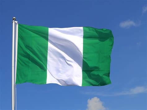 The flag of nigeria was designed in 1959 and first officially hoisted on 1 october 1960. Nigeria Flagge - Nigerianische Fahne kaufen - FlaggenPlatz
