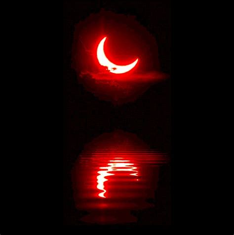 Tons of awesome red aesthetic pc wallpapers to download for free. @heproe | Red aesthetic, Red moon, Aesthetic images