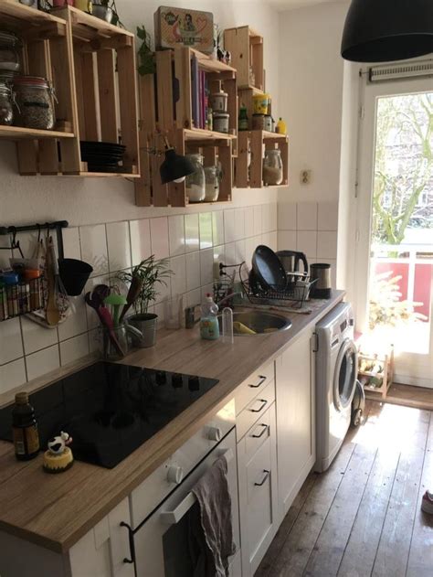 Imposanter, doppeltüriger kleiderschrank mit einem korpus aus stahlwinkeln, 3 mm blechen und nieten. 2 Zimmer Wohnung Einrichten | Diy-küchenregale Aus ...