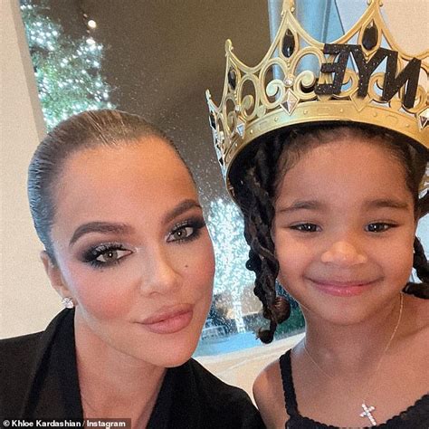 Khloe Kardashian Shares Cute Selfie With Daughter True Wearing A Crown