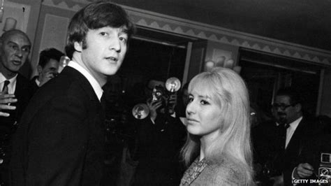 John Lennons First Wife Cynthia Dies From Cancer Bbc News