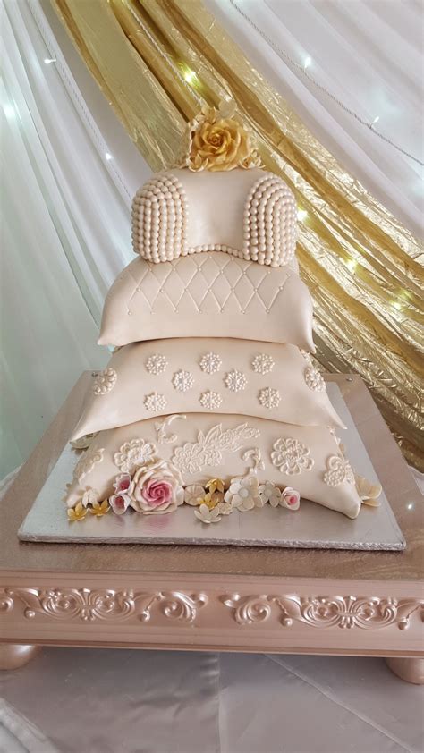 Our buttercream wedding cake collection has been carefully designed and inspired to offer the most amazing cake for your special day. Wedding Cakes East London South Africa | Africa wedding ...