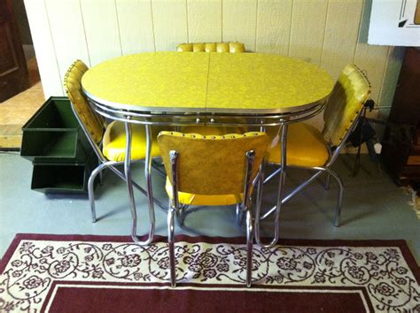 Yellow Dining Room Table Decoomo