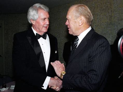 Pat Summerall Called A Broadcasting Giant Has Died