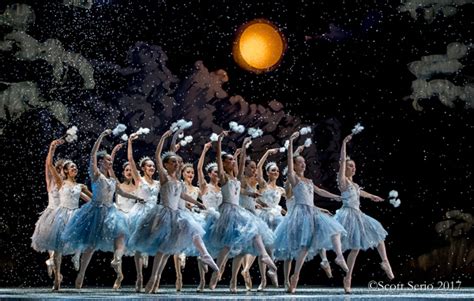 George balanchine's the nutcracker at academy of music. BWW Review: BALANCHINE'S THE NUTCRACKER at Academy Of Music