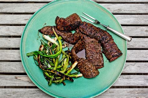 Grilled Skirt Steak With Garlic And Herbs Recipe Nyt Cooking