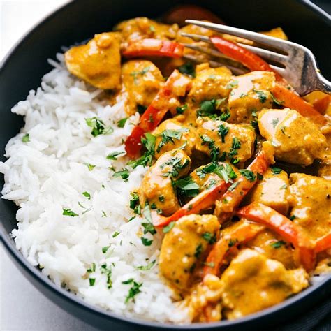 How do you cook curry chicken in the oven? Coconut Curry Chicken {30 Minutes!} | Chelsea's Messy Apron