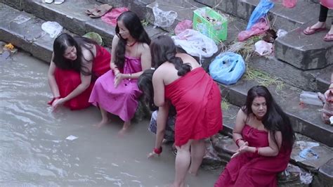 Sali Nadi Holy Bath Nepali Ladies Festival In Nepal Youtube