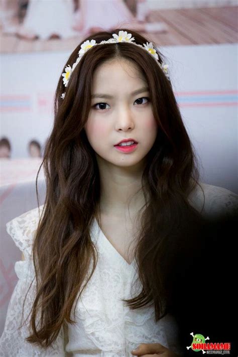 Choi yujin (최유진) born on august 12th 1996, better known by her stage name yujin (연우) is a south korean singer. Pin em Girl Groups