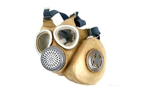 Chinese Vietnam War Gas Mask And Carry Bag