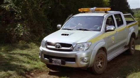 Imcdb Org Toyota Hilux D D Kun In Lake Placid Vs Anaconda