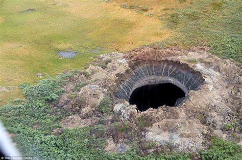New Footage Emerges From Deep Within Siberian Hole Daily Mail Online