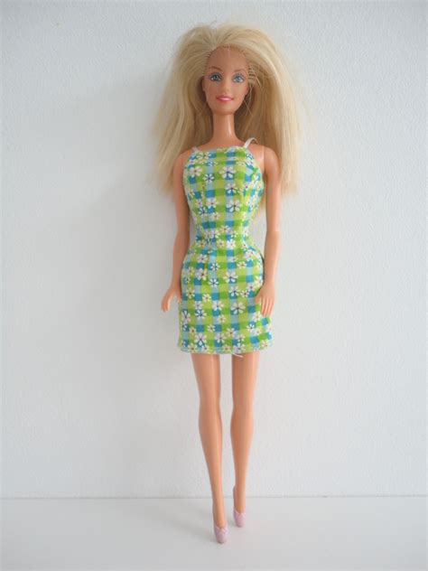 Barbie Chic Bd2000 29012 Fashion 2000 Fashion Barbie Fashion