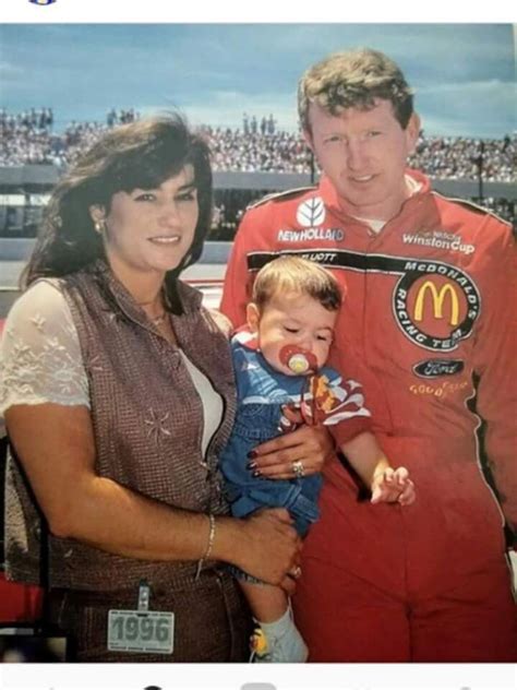 Pin By Debra Tichenor On Bill Chase Elliott Chase Elliott Nascar