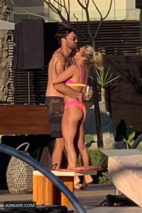 Kristin Cavallari And Jeff Dye Sexy And Hot In Los Cabos