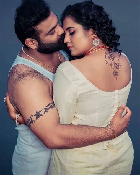 Indian Couples Viral Photoshoot Photos