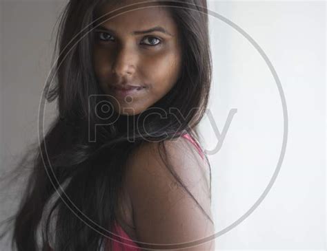 Desi South Asian Indian Dark Skin Pakistani Tamil Slut Whore Pics The