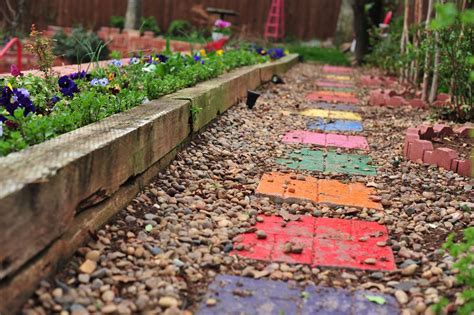 How To Make Garden Stepping Stones In 15 Easy Steps