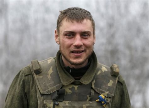 Ritratti Dal Fronte Durante La Tregua I Soldati Ucraini In Posa La